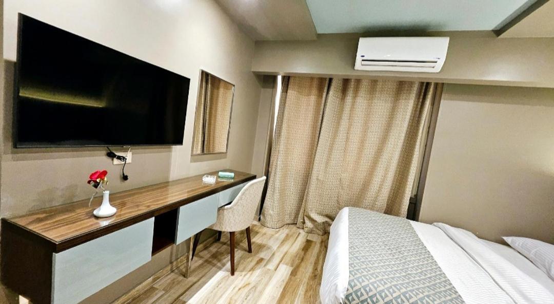 Grand Bayan Hotel & Apt At Nile Plaza Il Il Cairo Camera foto